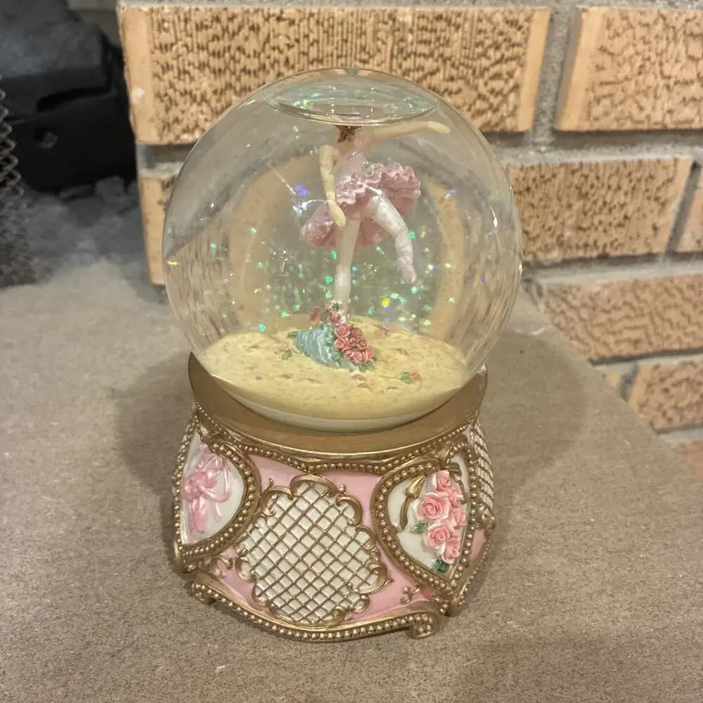 The San Francisco Music Box Company Ballerina Water Globe moonlight sonata RARE